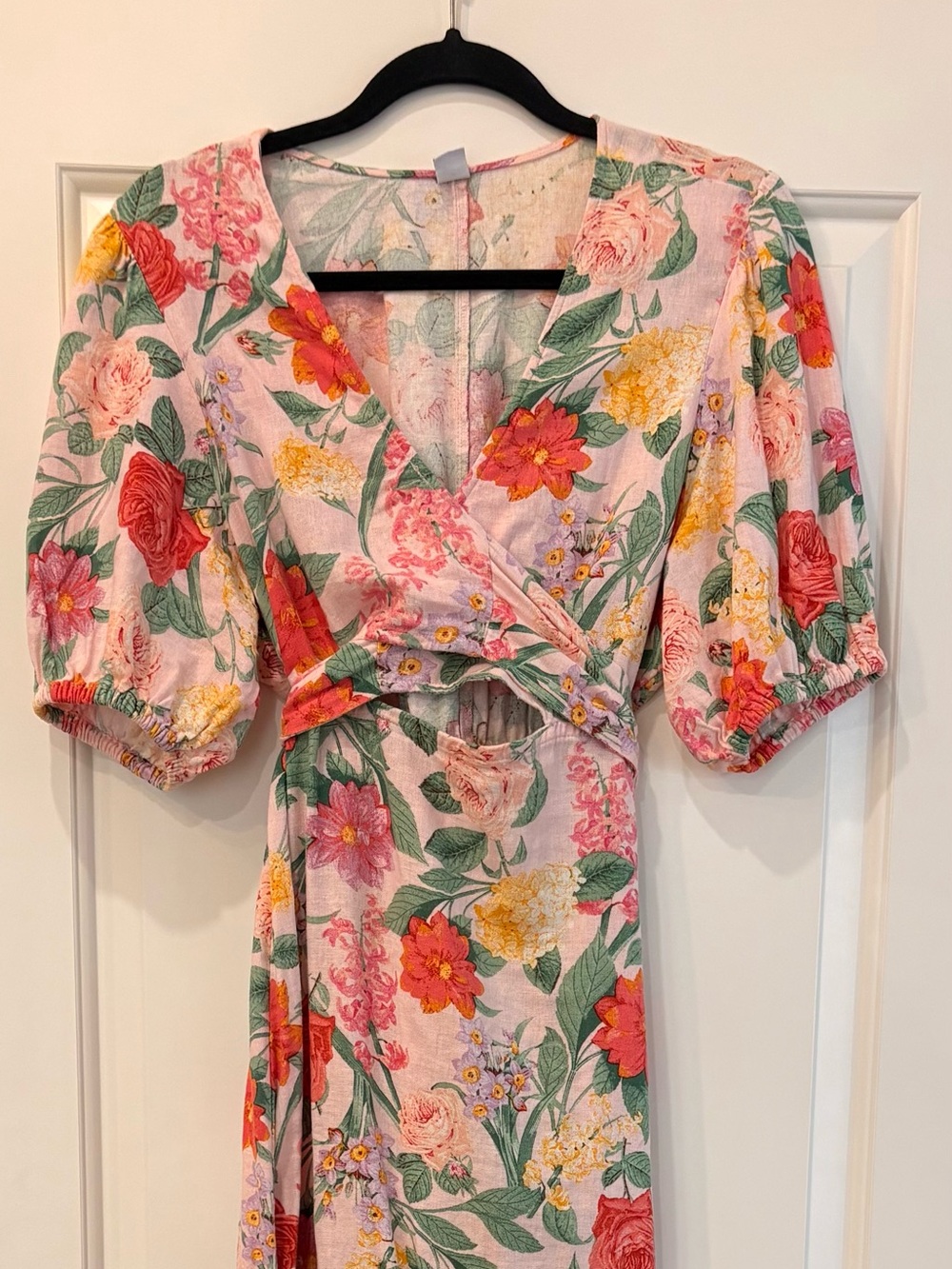 Old Navy Pink Floral Wrap Dress with Puff Sleeves